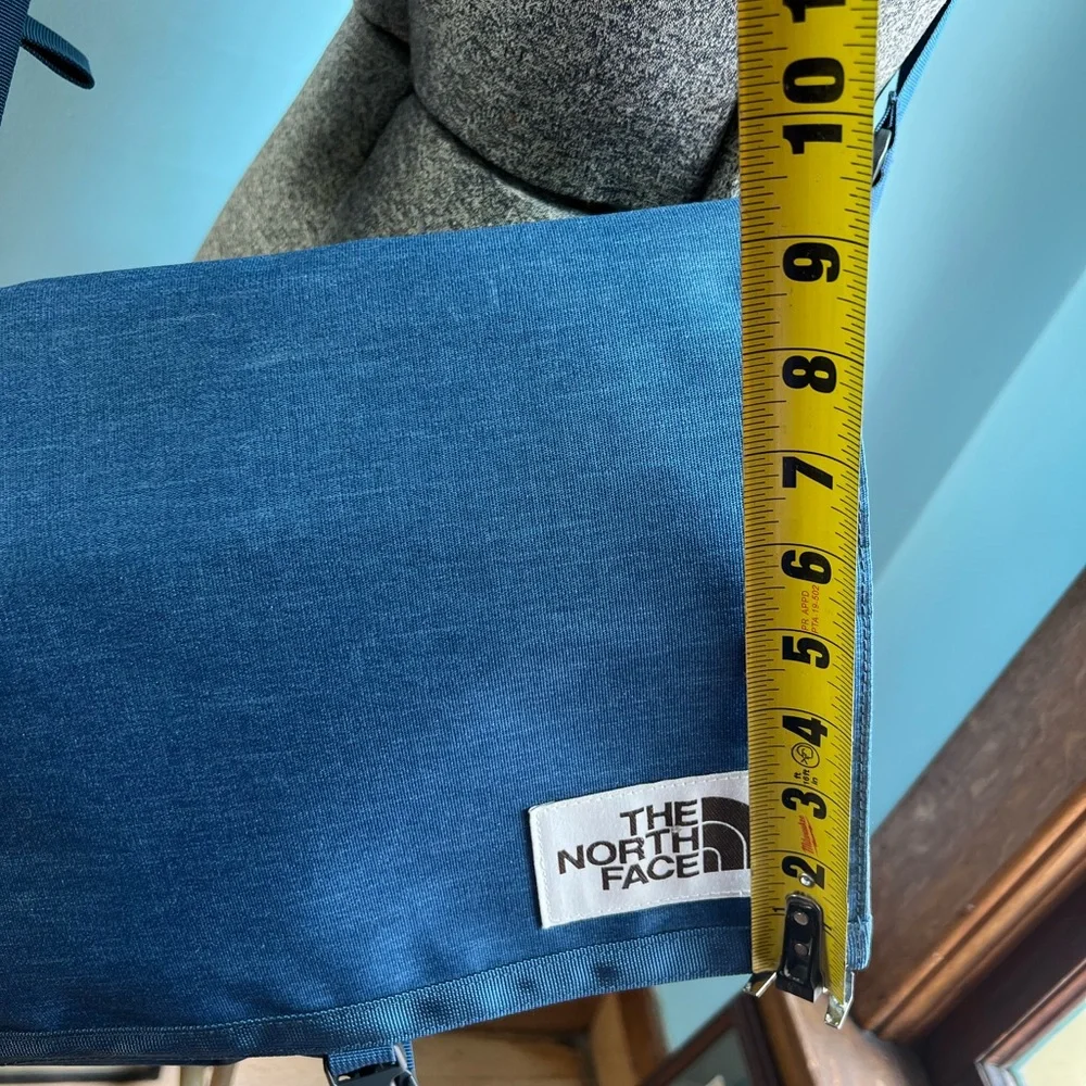 The North Face Blue Berkeley Messenger Bag - Men's Crossbody